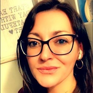 Meet your Posher, Christie